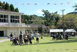 平山小学校と平山校区の秋季大運動会3